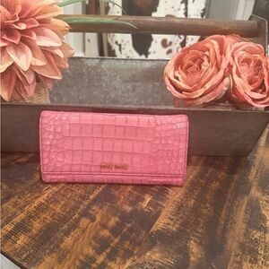 Miu Miu Pink Croc-Embossed Leather Wallet